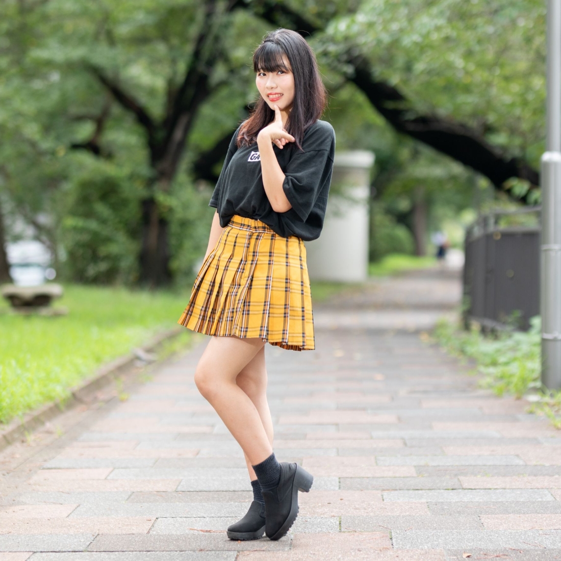 推し愛×はじける黄チェックスカートで魅せる♡アイ文研･ゆうなのコーデ