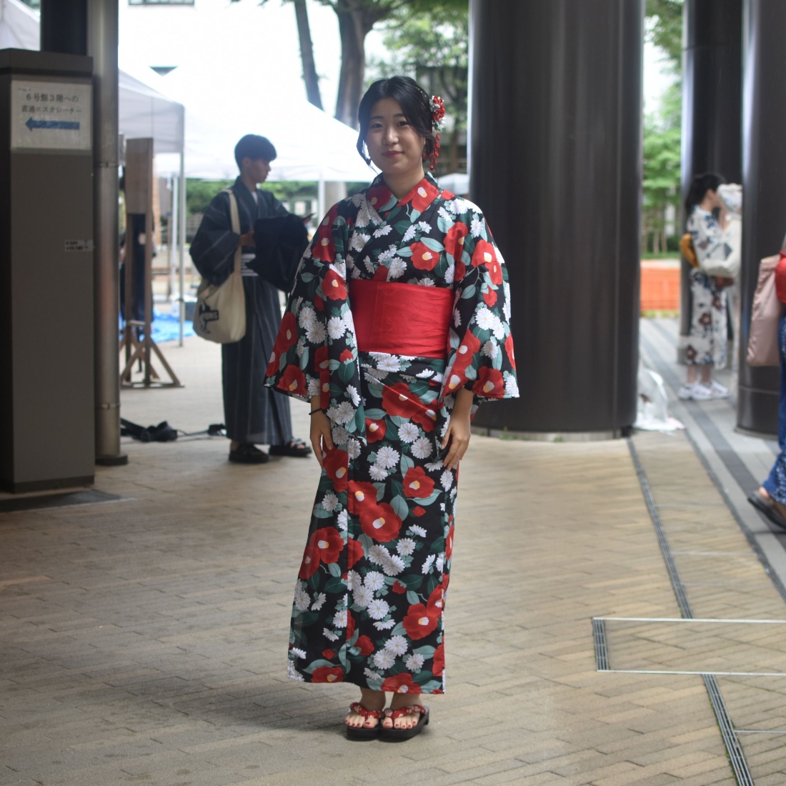 赤の統一感がいいね❤️国際教養学部vickii on 浴衣デー