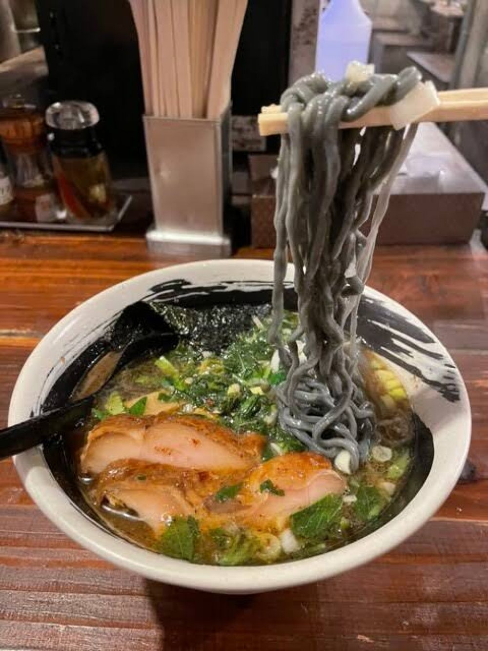 SHAMGODに遭遇できちゃうラーメン屋さんをなりちんが紹介🍜おすすめスポットはここ！！