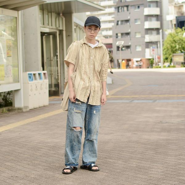 ダメージジーンズがかっこいい！然の通学コーデ👖