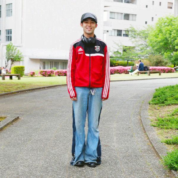 リメイクデニムのセンスが光る💫リベラルアーツ学群ややそのアイテム詳細をチェック👖