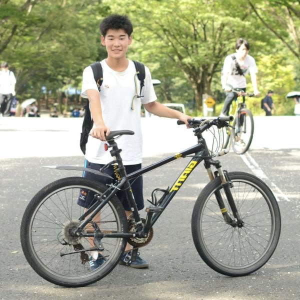 観光学部きいの黒×黄色の配色がいけてる相棒の自転車スナップ🚲